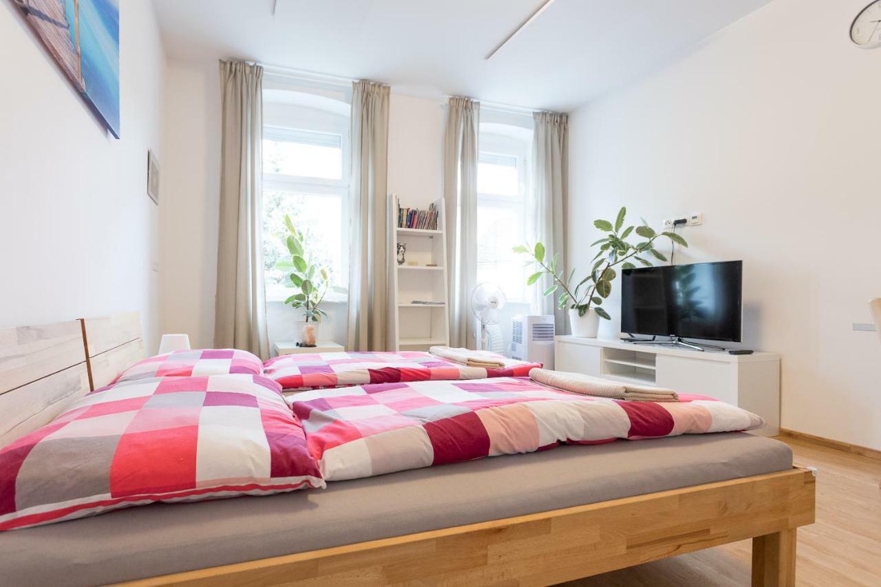 Vienna Smile Apartment Schoenbrunn Екстер'єр фото
